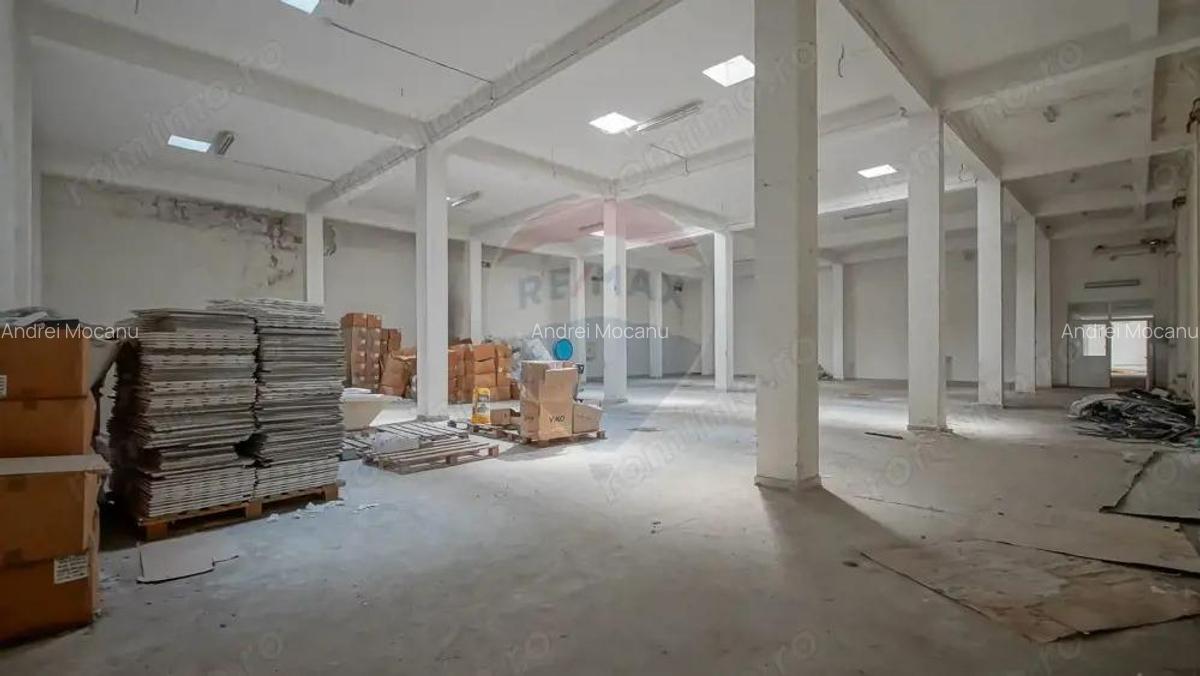 Spa?iu comercial de 2,491mp de vanzare in zona Bartolomeu - 6
