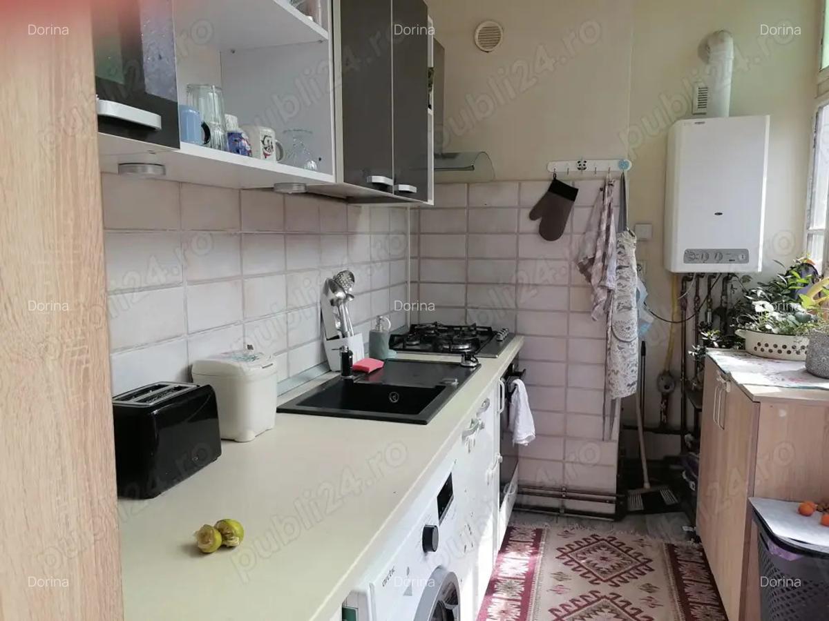 Ultracentral Sinaia, apt 2 camere, garaj, etaj 1 - 3