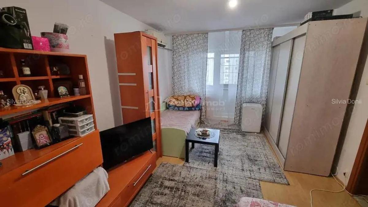 Apartament 2 camere - decomandat - vis-a-vis BTR Sebastian - 1