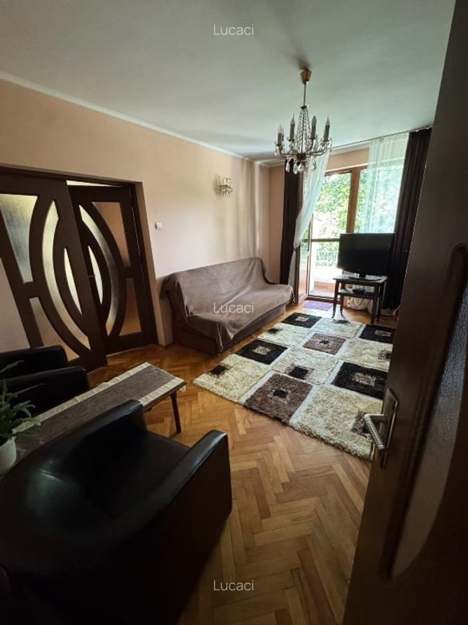 Vând Apartament 3 camere zona Rogerius - 13