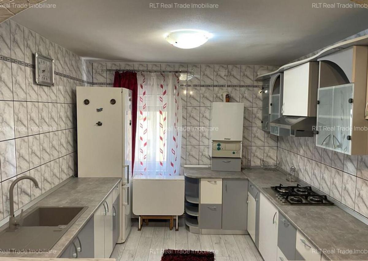 Apartament 3 camere decomandat etajul 1 Noua - 4
