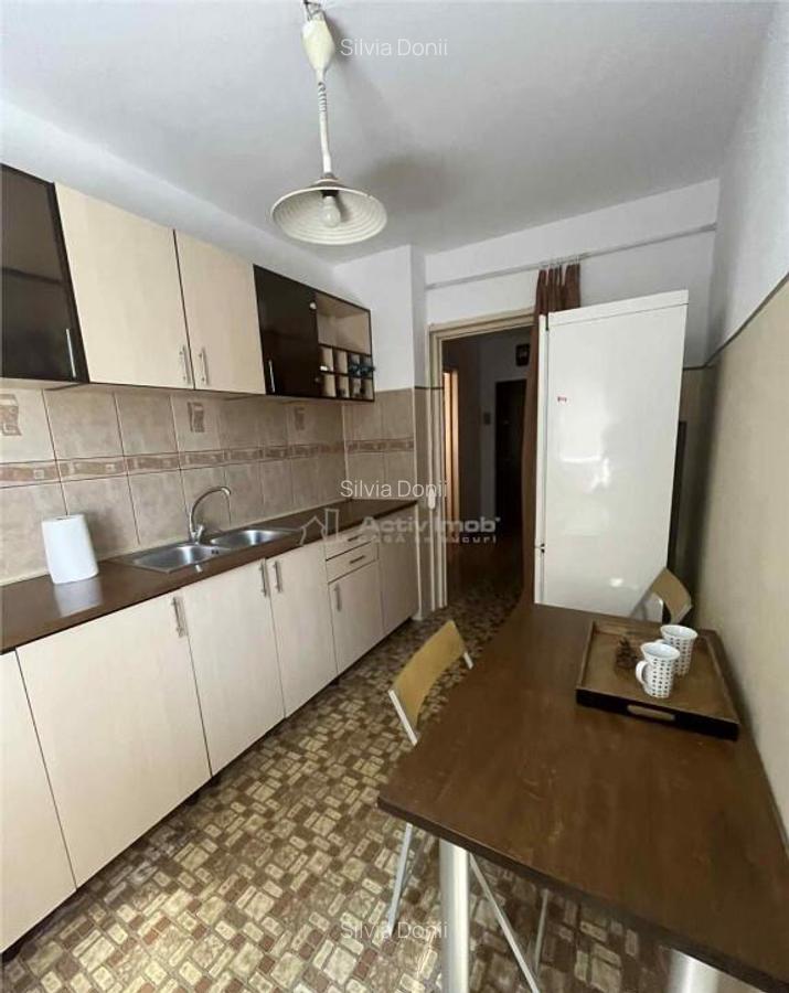 Apartament 3 camere - decomandat - bd.Timisoara - 15