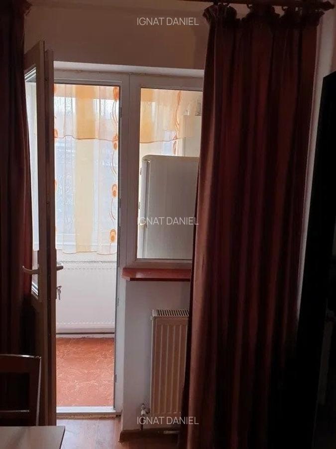 Garsoniera. etajul 2/4, zona Galata - 3