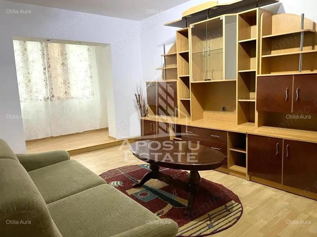 Apartament cu 4 camere,decomandat in zona Lipovei - 1