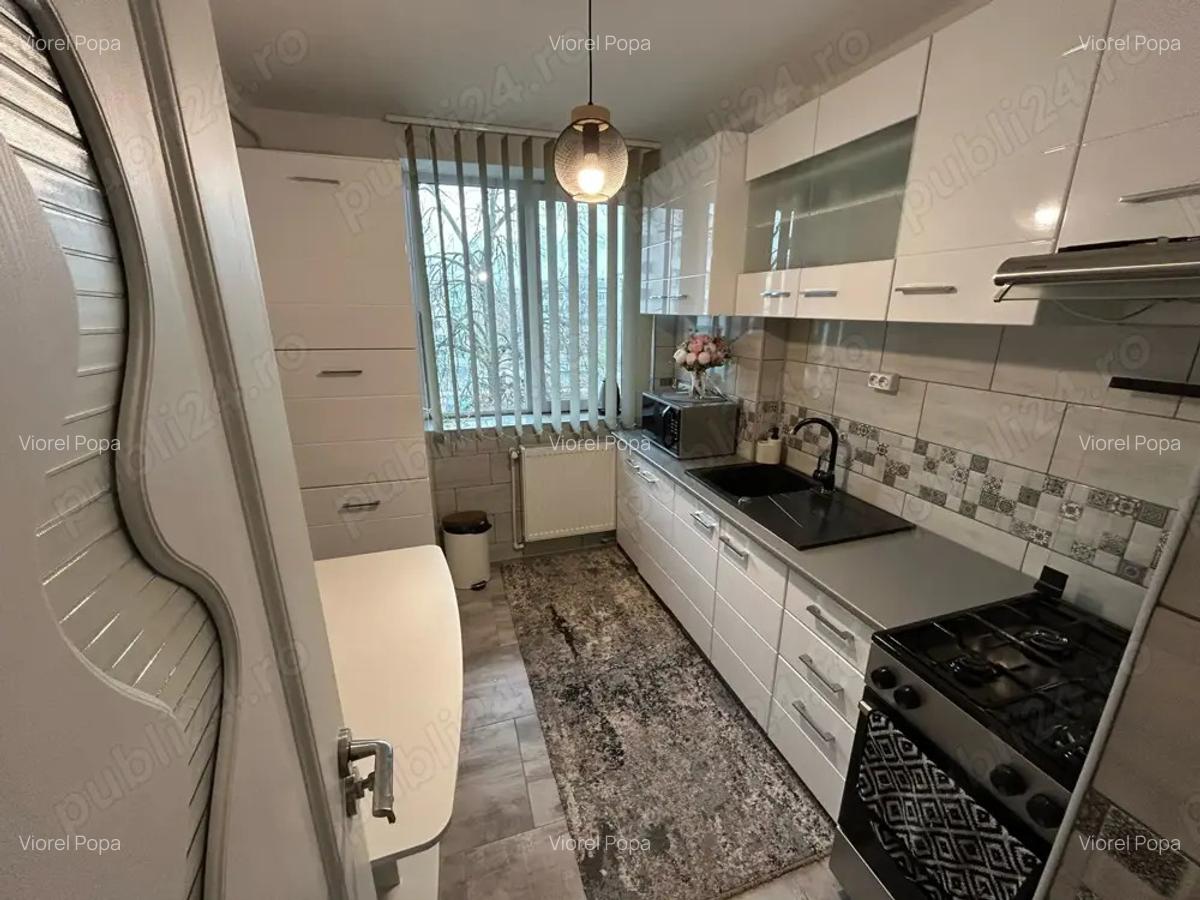 Vand apartament cu 3 camere in Barlad - 8