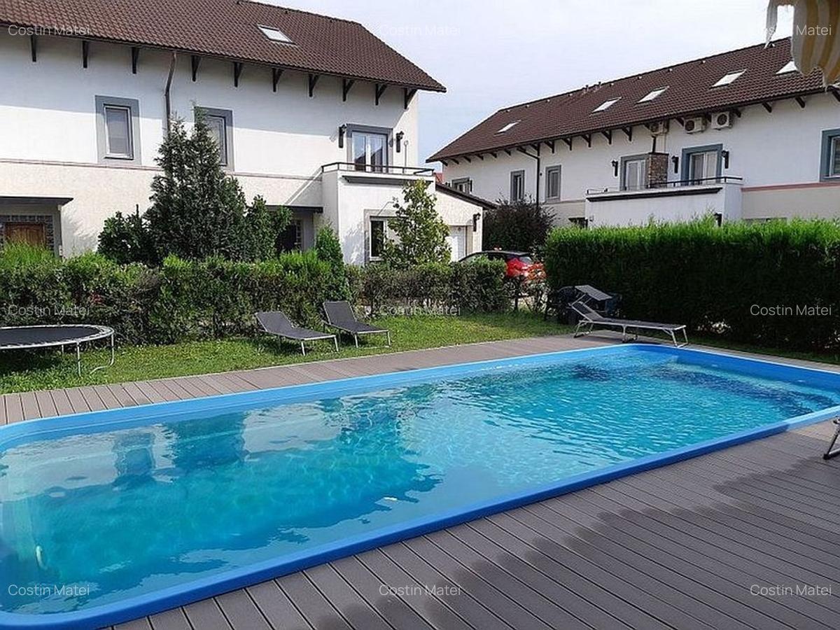Vila in complex cu piscina, in apropiere de Iancu Nicolae - 2