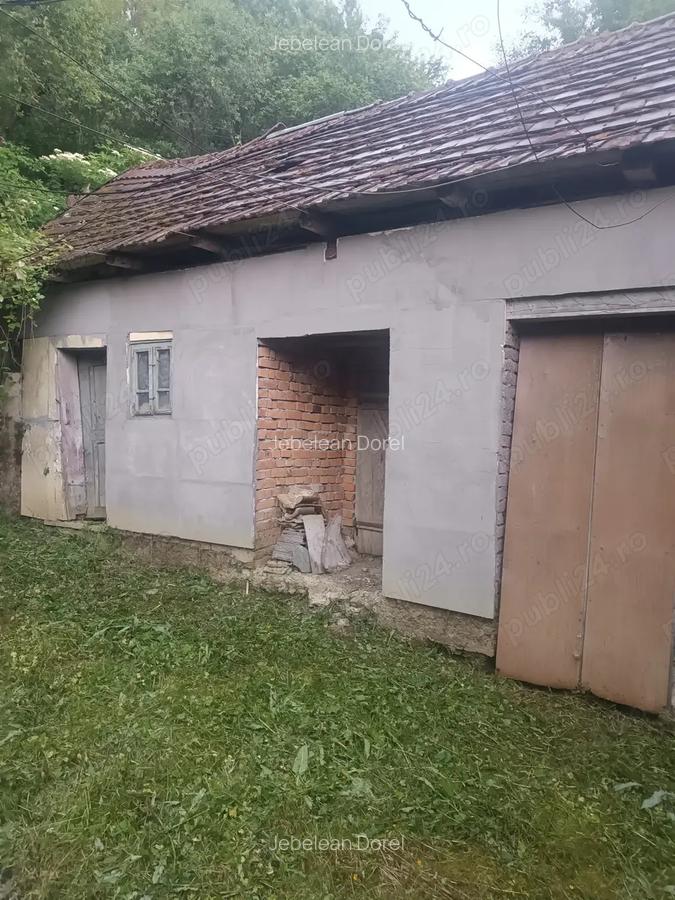 Casa de vanzare + Teren - 1