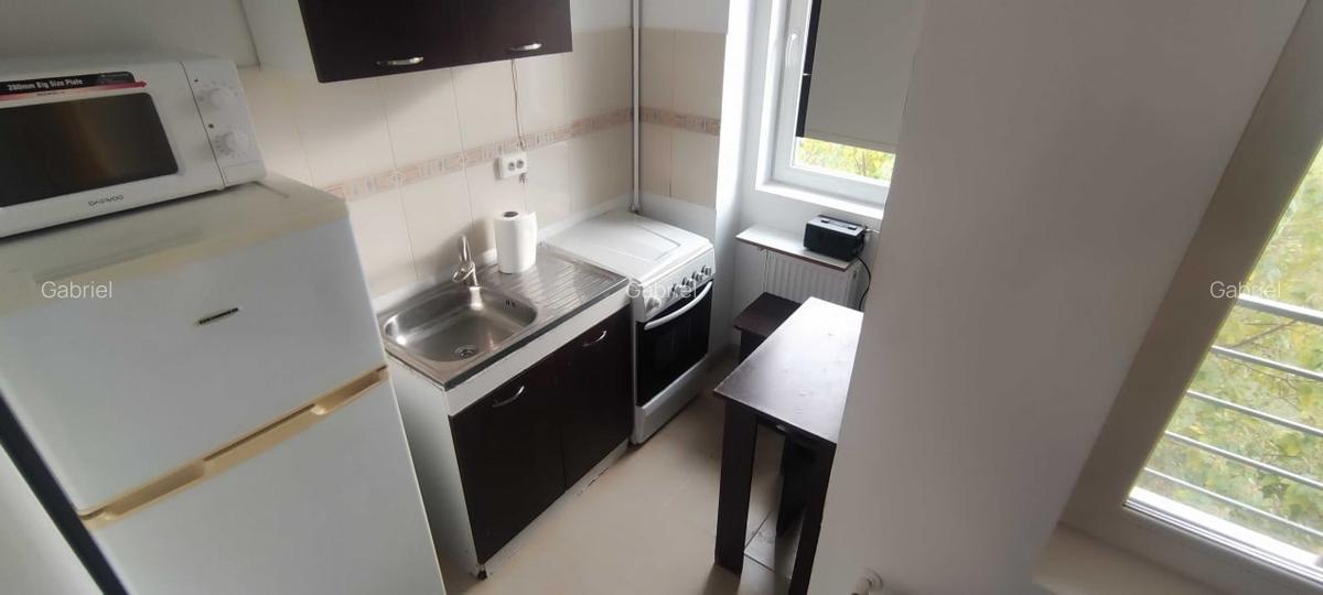Garsoniera, 35mp, centrala proprie, metrou, AC, 1 Decembrie - 3