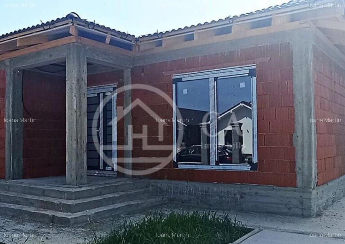 Casa de vanzare cu 4 camere in zona Santandrei, Oradea - 2
