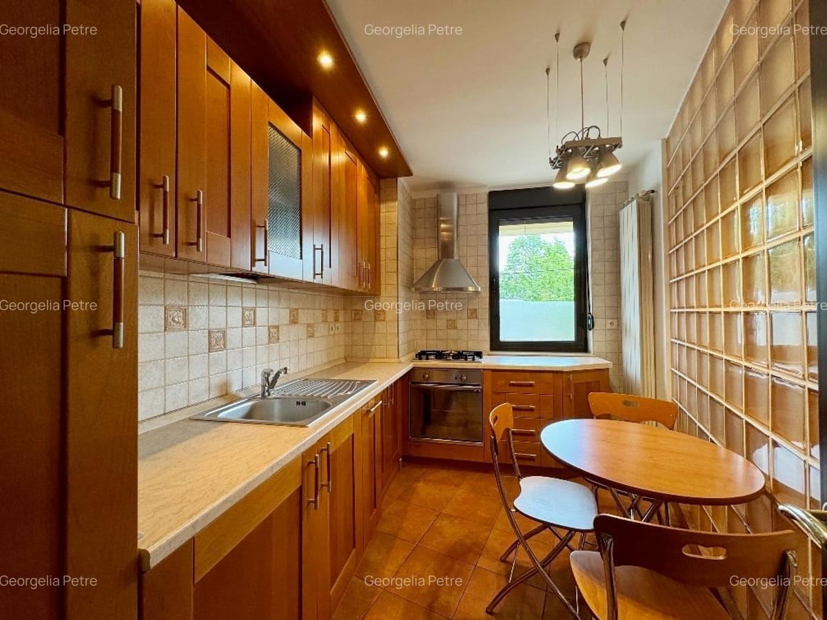Apartament spatios cu terasa 20mp, garaj si boxa// Clucerului - 15