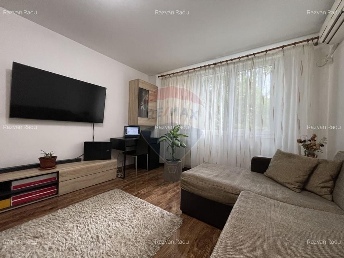 Apartament cu 3 camere decomandat în Camil Ressu - 2