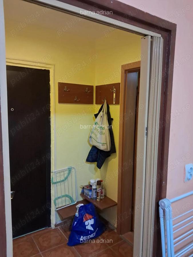 Inchiriez garsoniera zona Steaua - 7