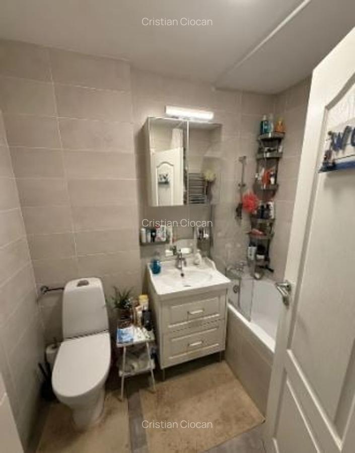 Muncii Metrou, Basarabia, Bl.reabilitat, 4/9, decomandat, centrala proprie, AC. - 10
