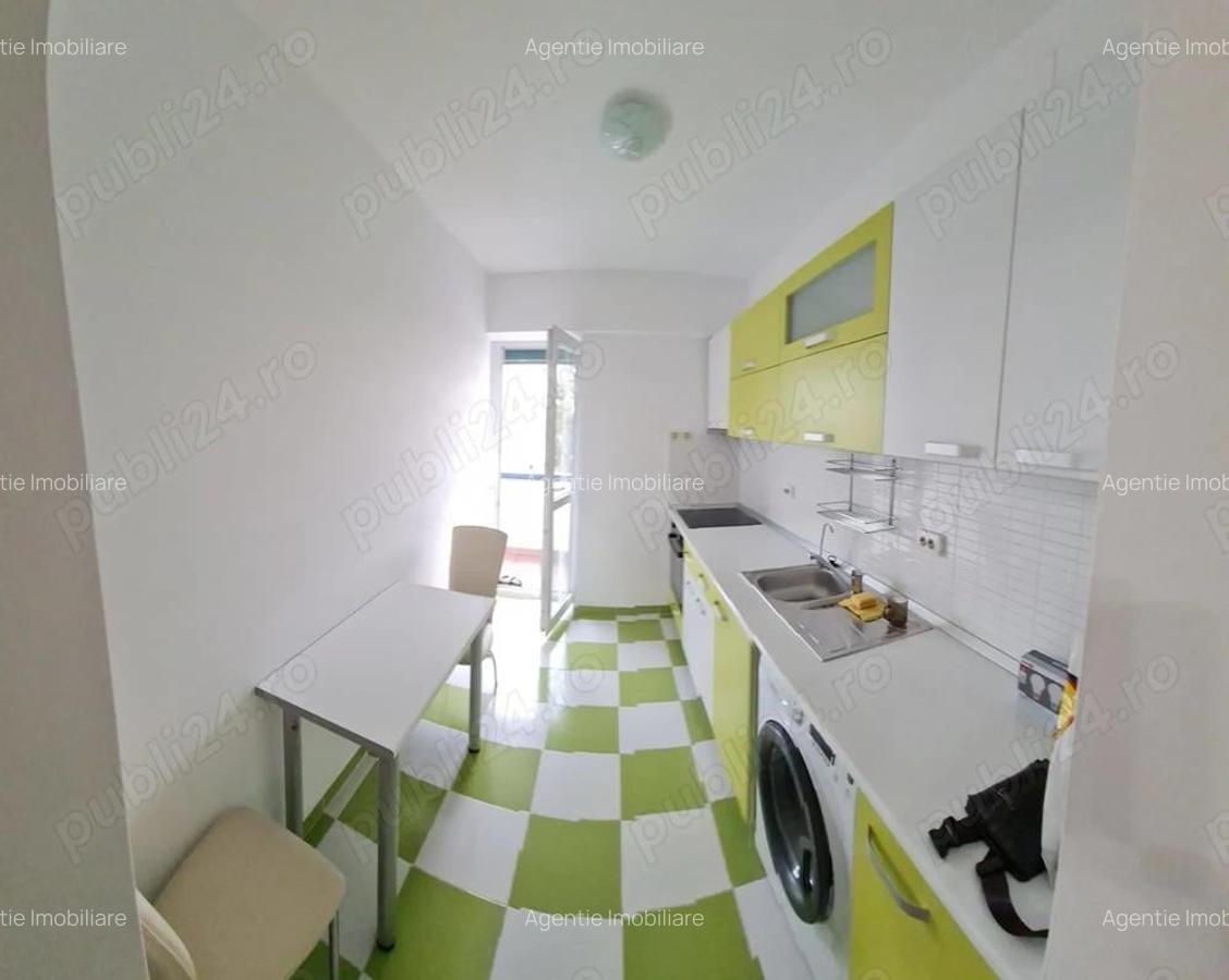 Garsoniera,parcare, Quadra 2, metrou Lujerului sau Petrache Poenaru,Politehnicii, str Fabricii, 26 - 4