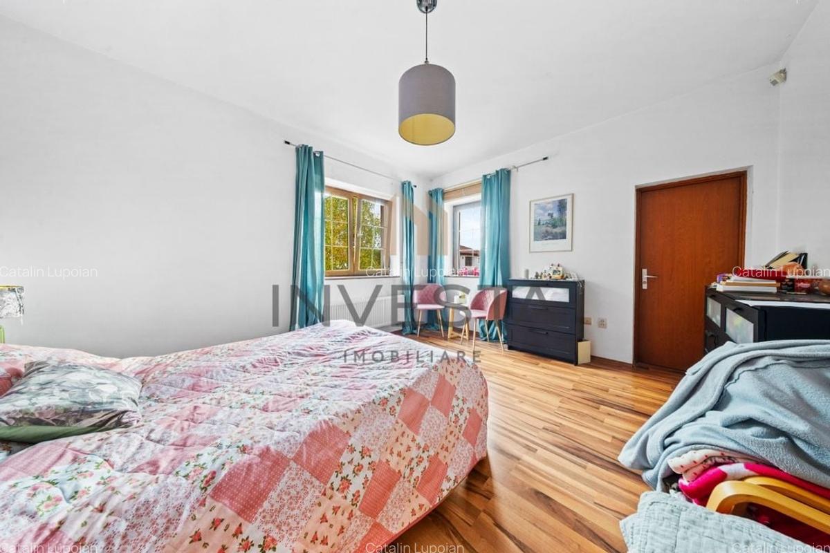 Resedinta impunatoare cu teren generos de 2.012 mp in Buna Ziua! - 6