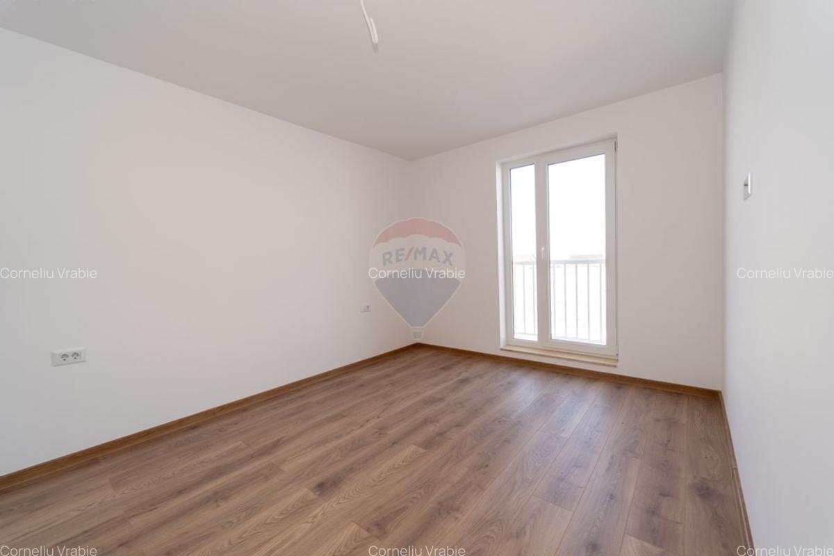 Apartament cu 3 camere decomandat în Sânpetru - 3