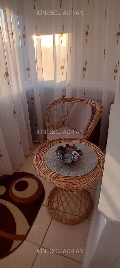 Direct proprietar – Apartament mobilat, vedere sud – Zărnești, 69.900 € - 5