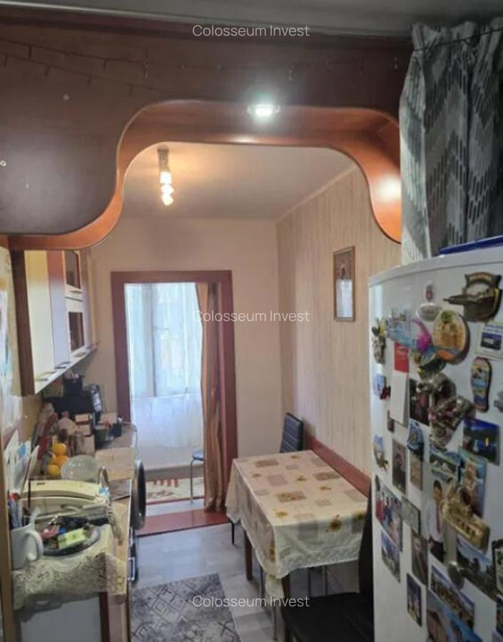 Apartament 2 camere, decomandat - zona Astra - 3