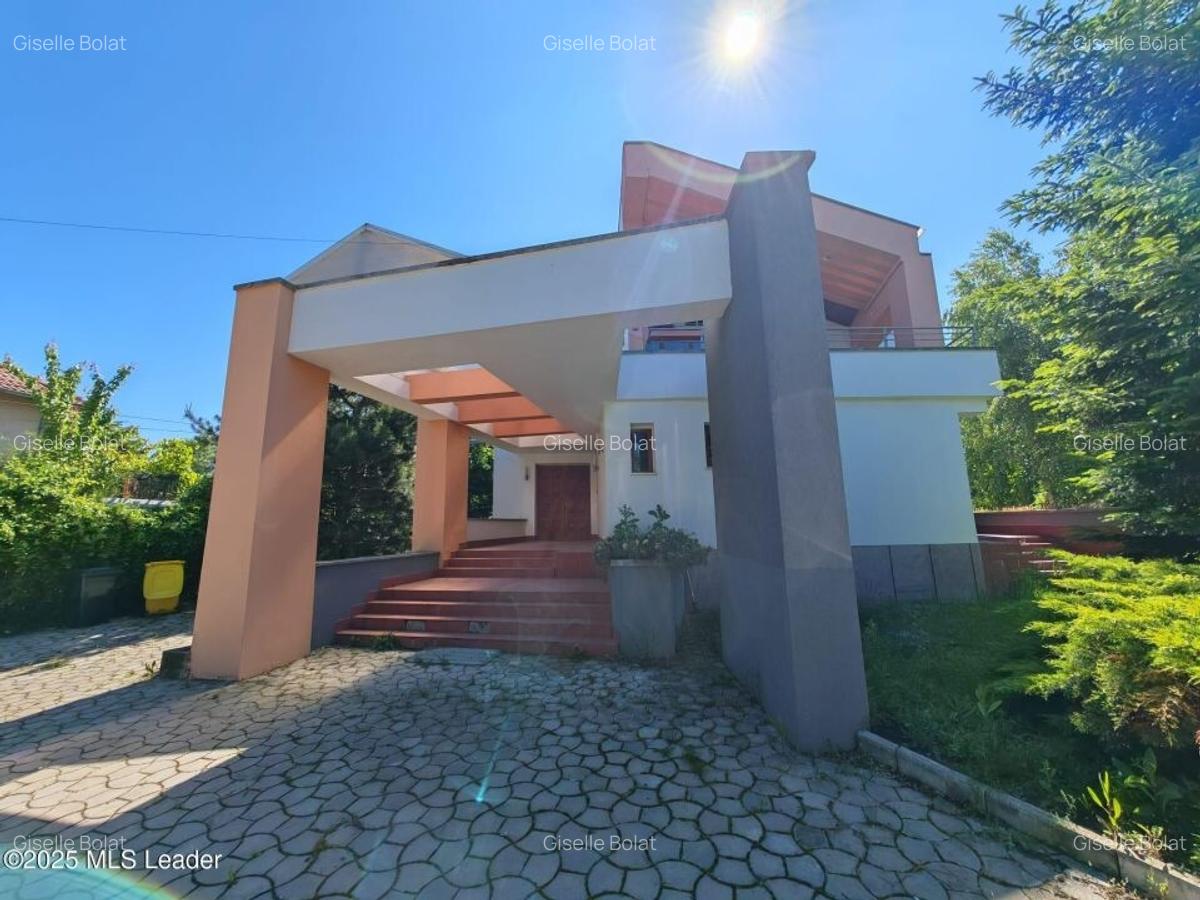 Vila Pipera - la pret de teren, 1500 mp teren, suprafata 937 mp - 1