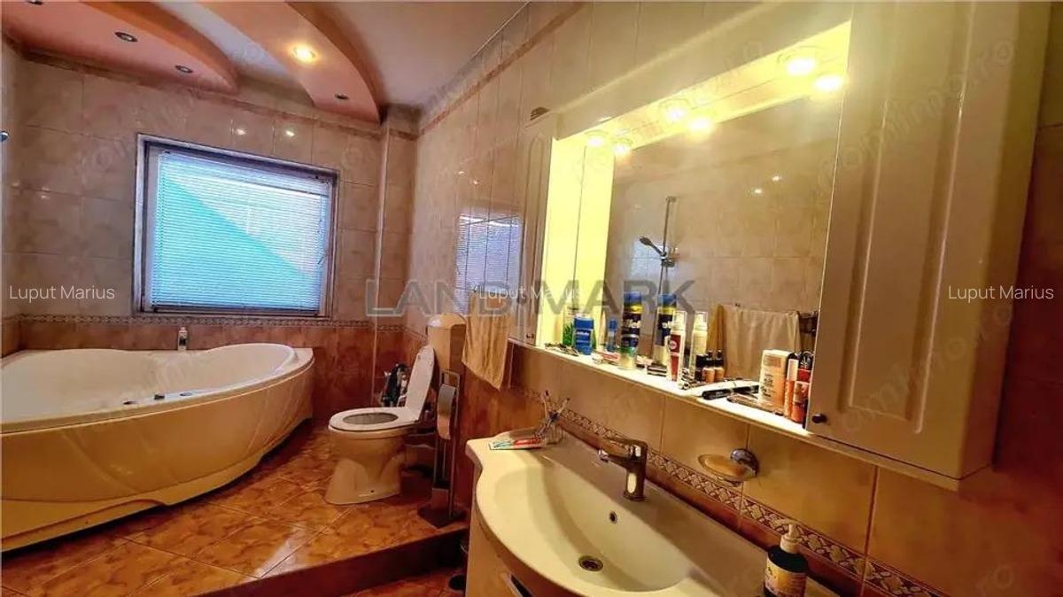 Vila generoasa, 4 dormitoare, piscina, garaj dublu, zona Girocului - 17
