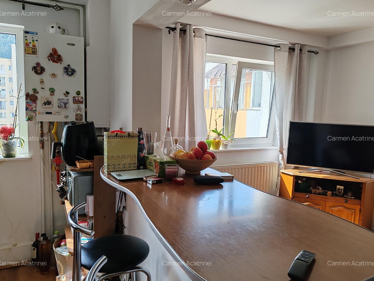Apartament cu 3 camere decomandat în Răcădău - 4