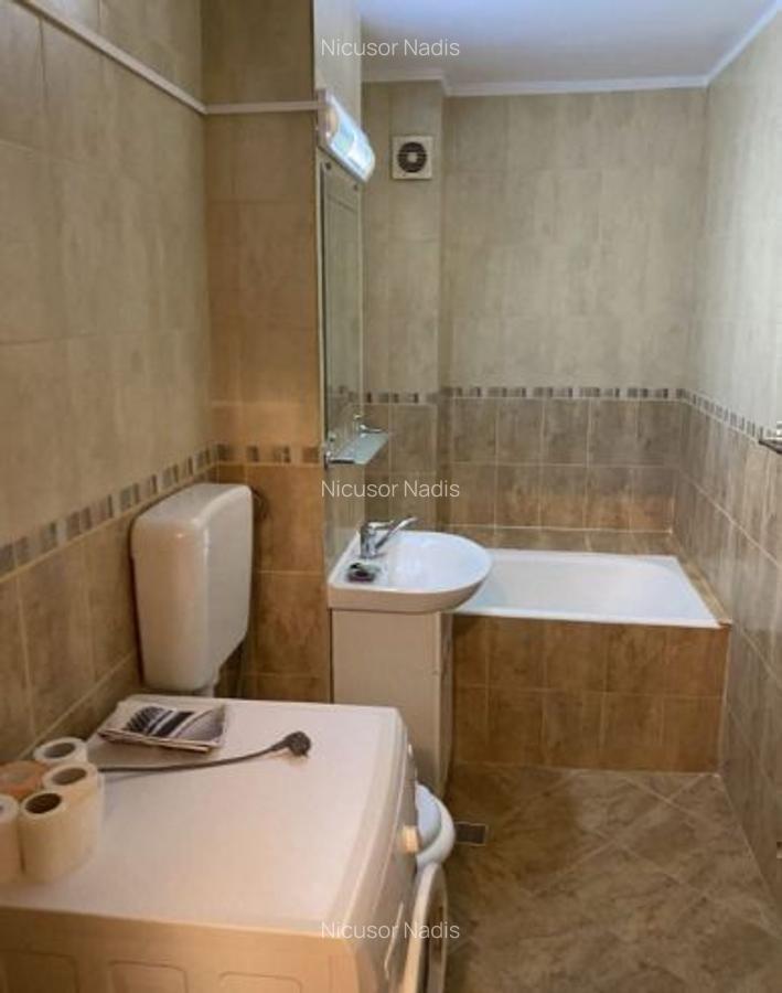 Apartament de vânzare - 8