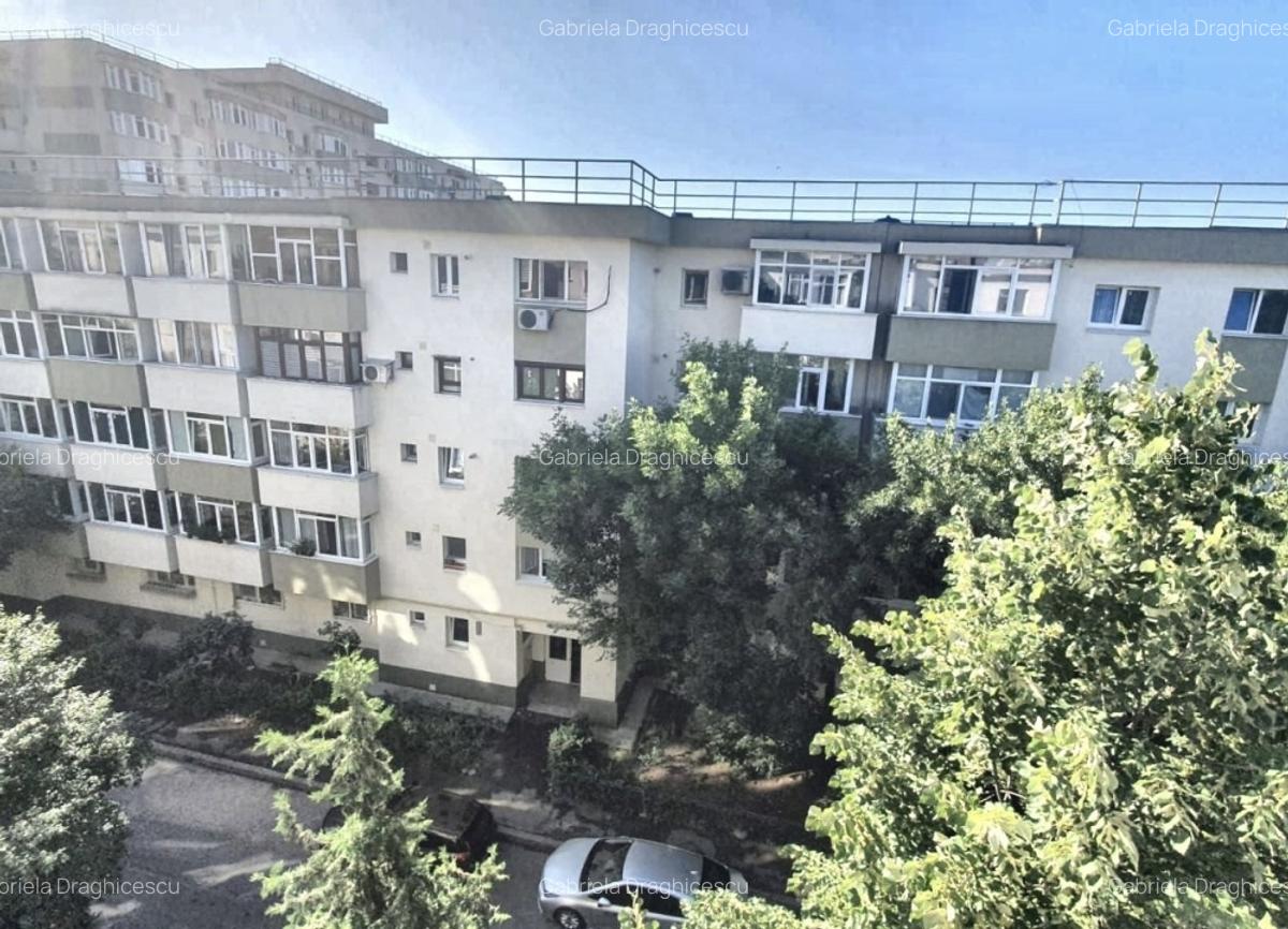 Apartament cu 4 camere decomandat în Colentina - 13