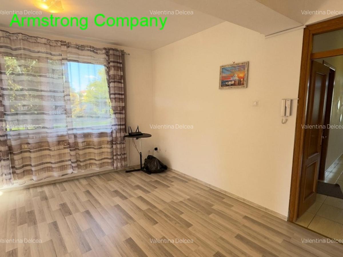 Vila spatioasa ,locatie centrala - ideal birouri,  exclusiv - 17