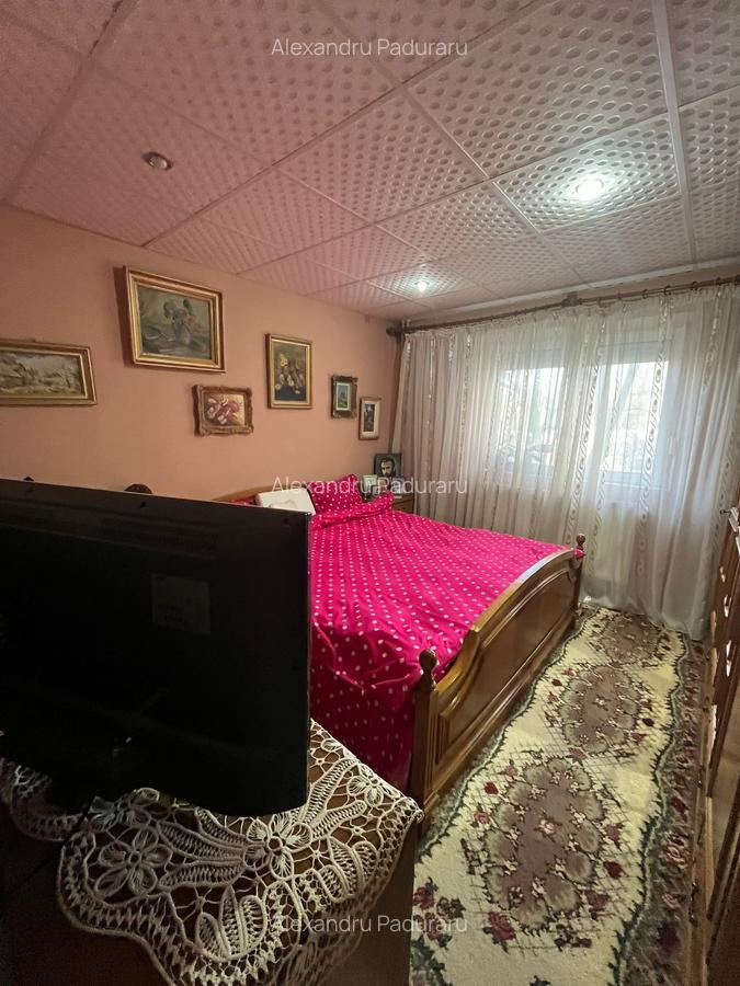 OANCEA-TATARASI ap.2 camere, etajul.1/4, curat, decomandat! - 1