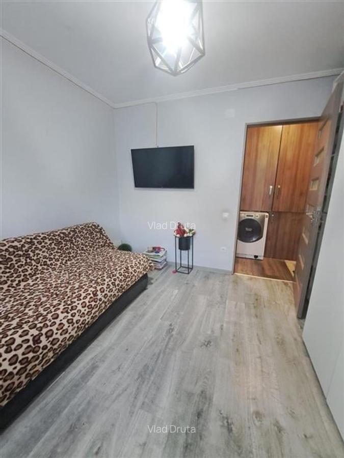 Apartament cu 4 camere decomandat în Rogerius - 8