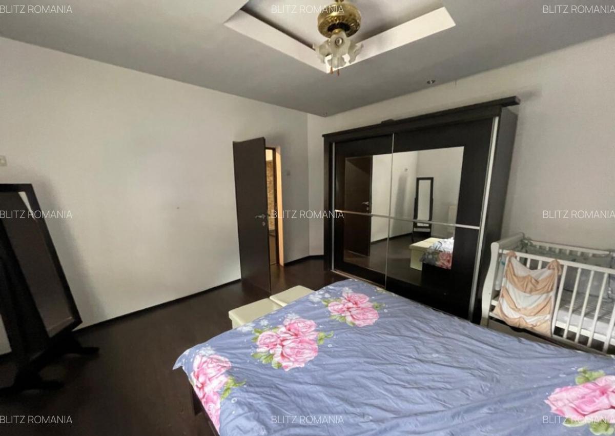 Casa de vanzare, cu 4 camere, 140 mp, zona Centru Vechi - 3