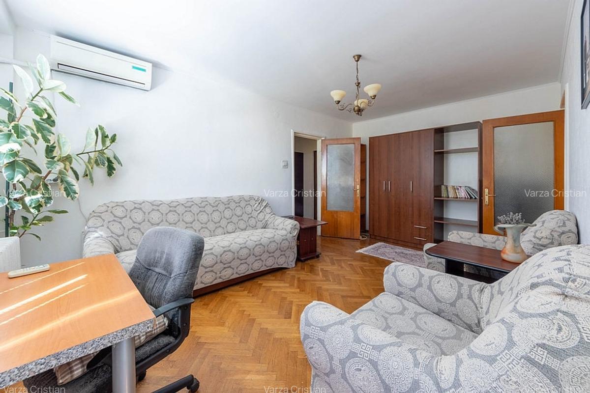 Tineretului, stradal, vizavi de parc - 3