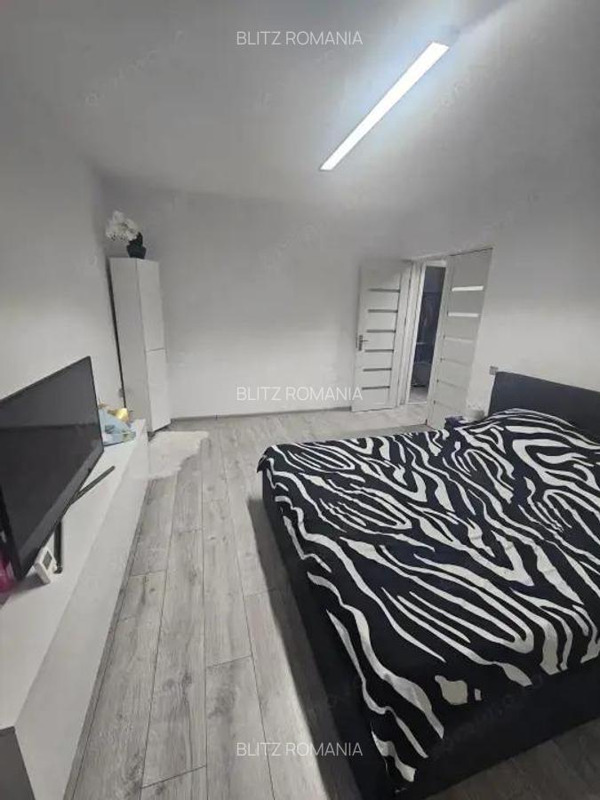 Garsoniera decomandata 44 mp, zona Brazda lui Novac (Liceul Pedagogic) - 1