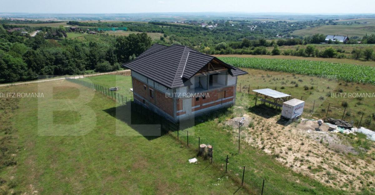 Pensiune la rosu, 370mp, Ciprian Porumbescu - 3