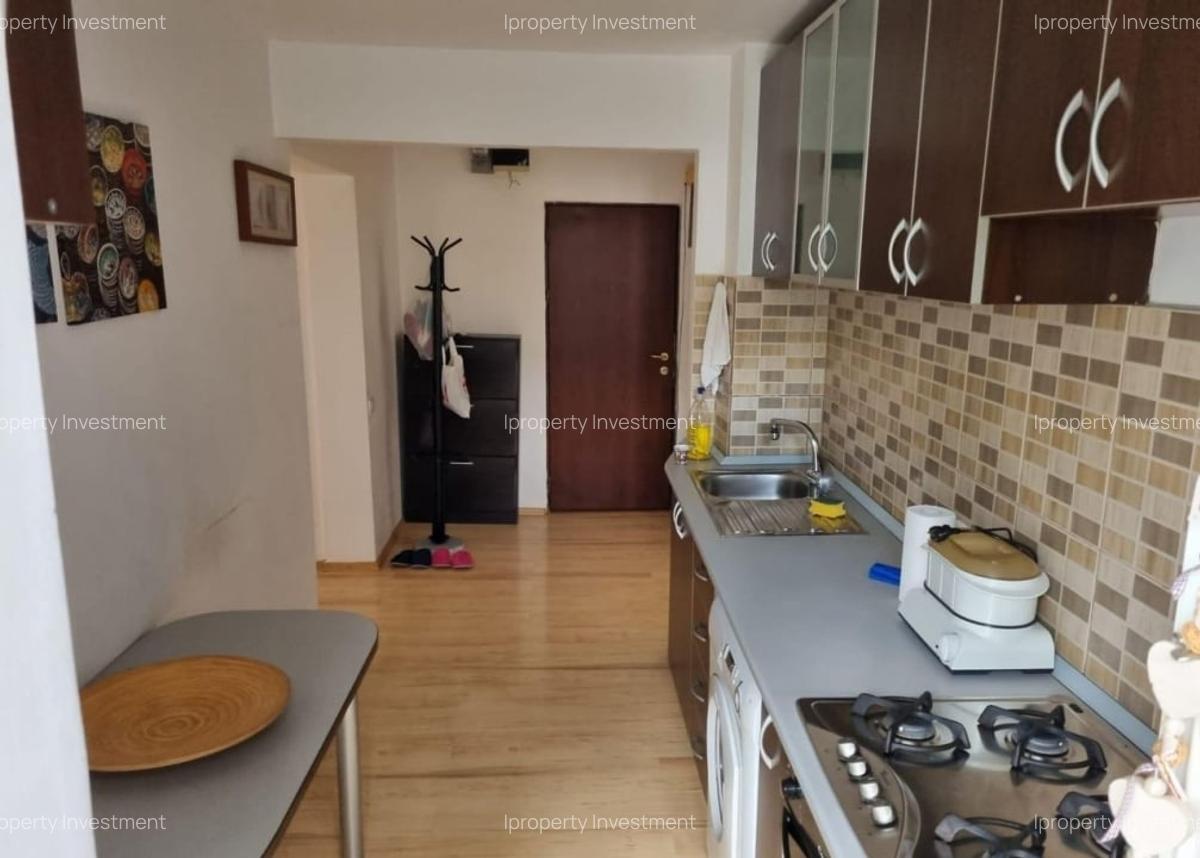 Apartament de vanzare - 4