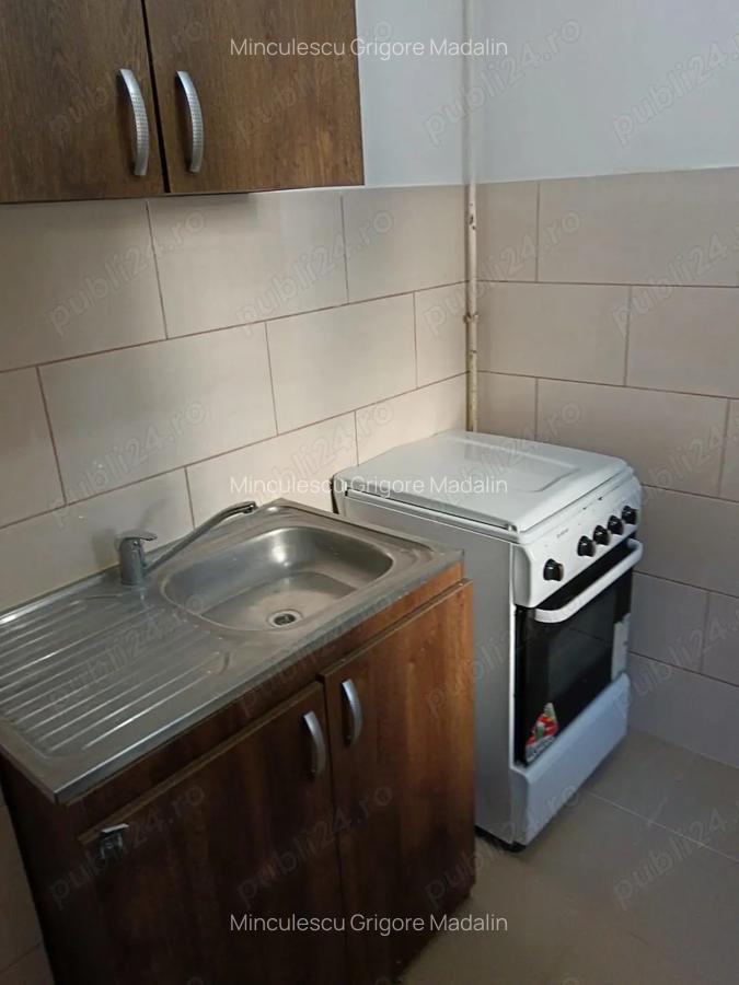 Persoana fizica vand apartament micro 14 - 4