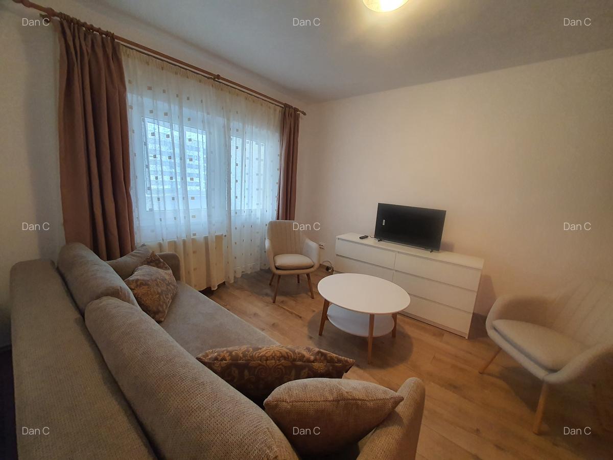 Garsoniera confort 1 decomandata de inchiriat zona Racadau - 1