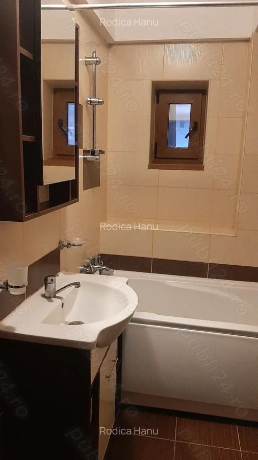 Vand ap 2cam, et 2 Bacau. Loc de parcare inclus in pret . - 4