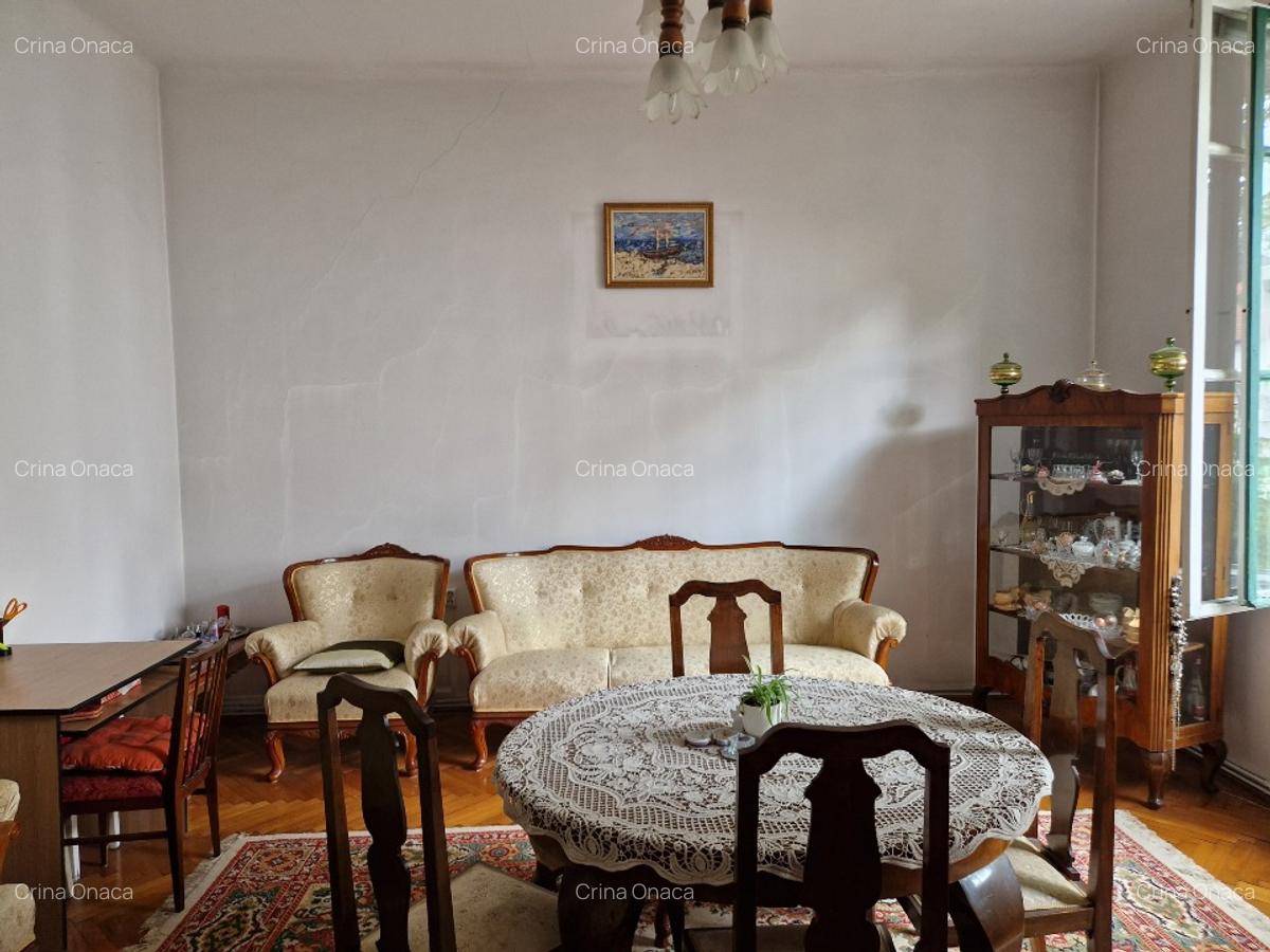 Apartament ultracentral cu garaj, str. Bisericii Ortodoxe - 6