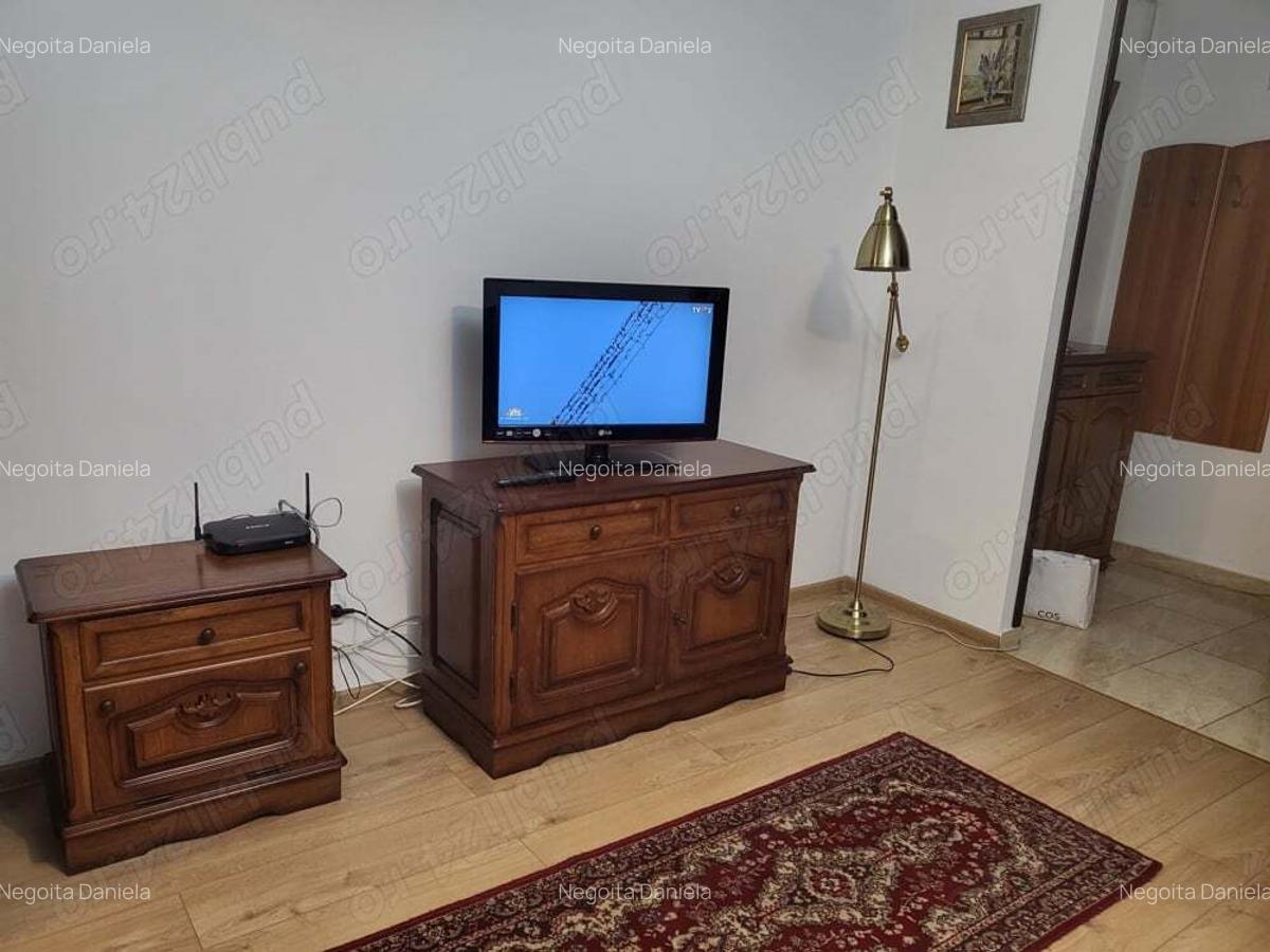 Proprietar ofer spre inchiriere aparatament o camera - 2