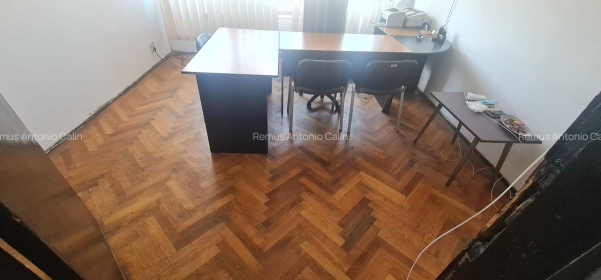 Cartierul Armenesc Ultracentral Apartament 4 camere - 4