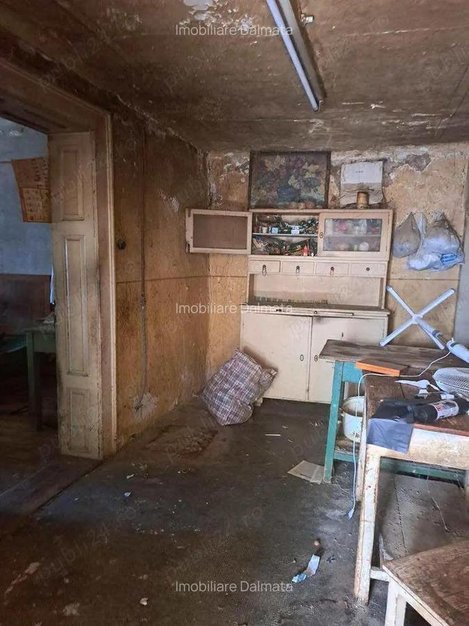 Casa de vanzare pe un nivel , Strada George Cosbuc , 55.000 euro negociabil - 4 Casa de vanzare pe un nivel , Strada George Cosbuc , 55.000 euro negociabil - 4