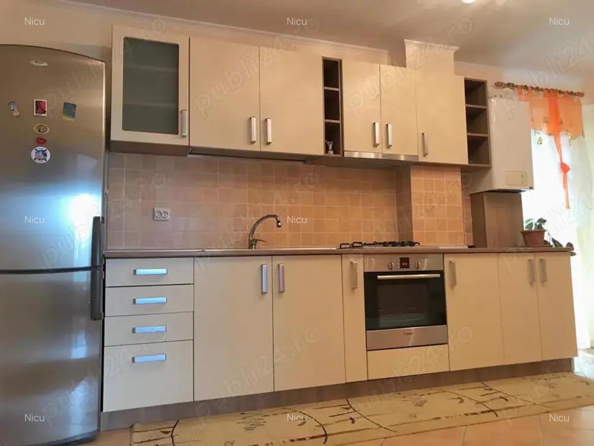 Apartament de inchiriat . - 8