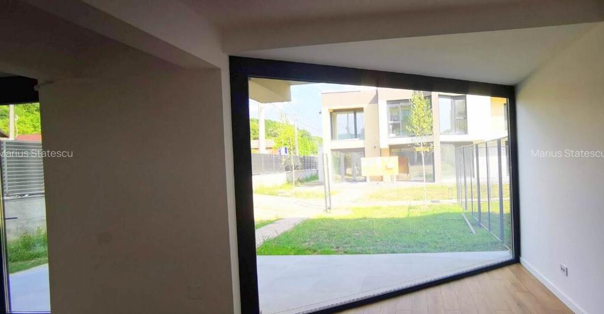 PRIMAVERII VILLAS, CARTIER PRIVAT LANGA ORAS; VILA ROSE - 5