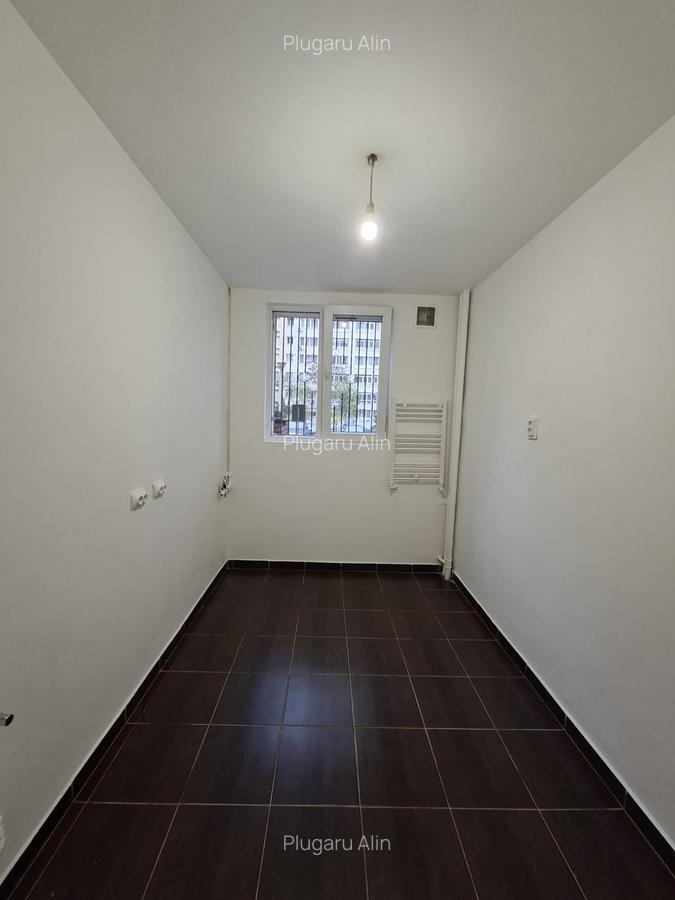 Obor,Mihai Bravu langa Primaria Sectorului 2 - 10