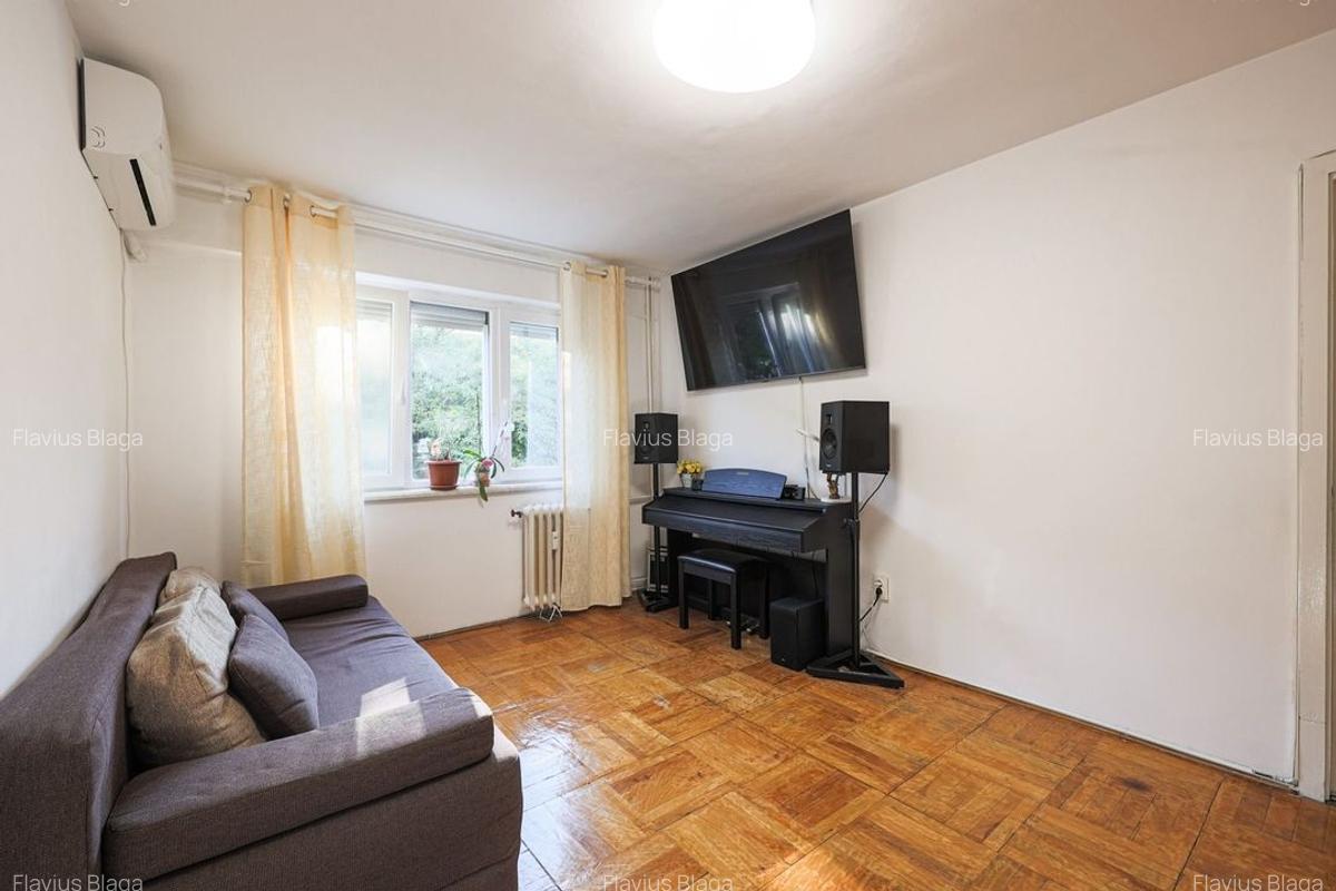 VANDUT Apartament cu 2 camere la etaj 3 Calea Romanilor - 3