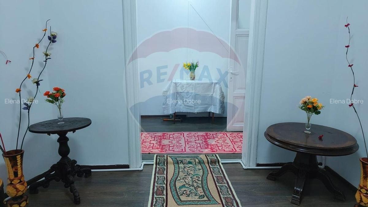 Casa cu 3 camere de vanzare in zona Centrala - 16