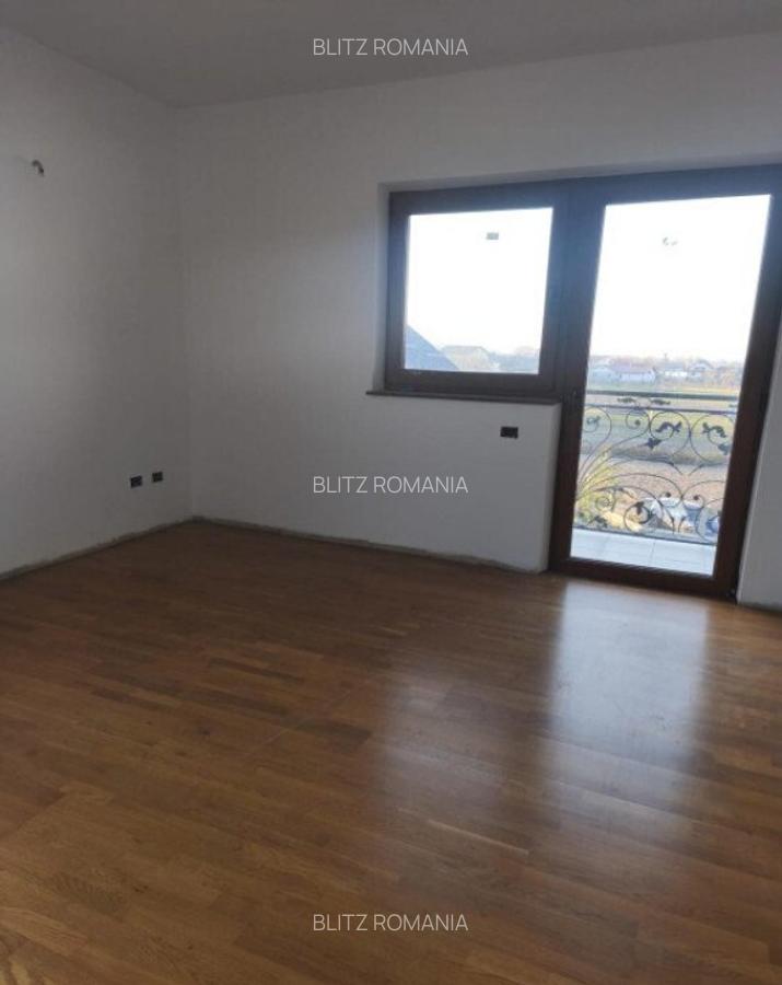 Casa finisata, teren 2500mp, Marginea - 9