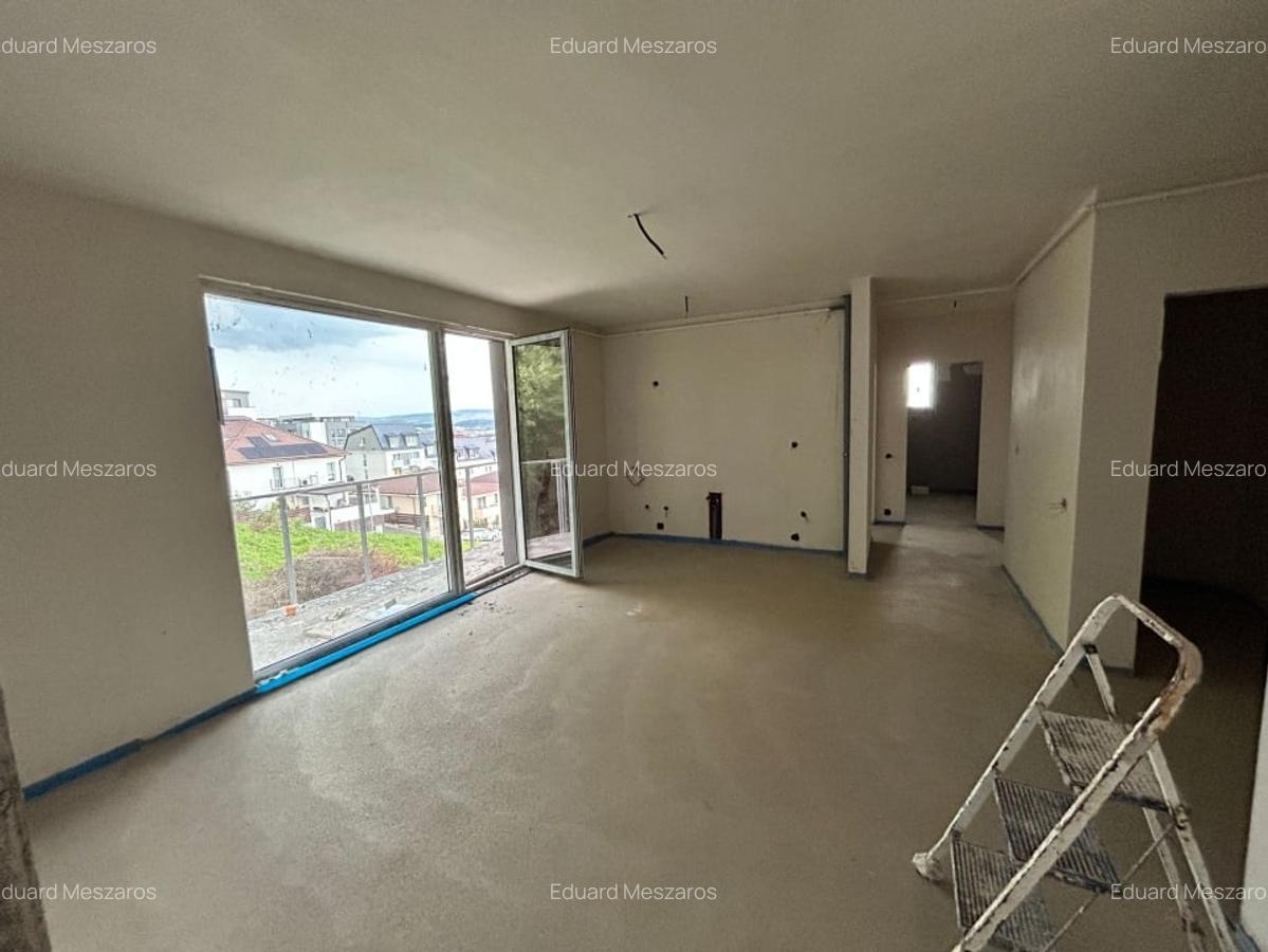 Apartament 3 camere cu parcare, 62 mp, terasa 75 mp, semifinisat, zona Teilor - 1
