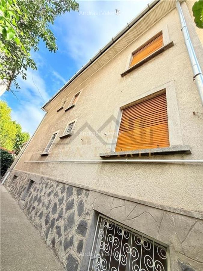 Casa individuala 9 camere, 3 bai, garaj, teren 350 mp - Zona Cetatii/ Hotel MERC - 4 Casa individuala 9 camere, 3 bai, garaj, teren 350 mp - Zona Cetatii/ Hotel MERC - 4